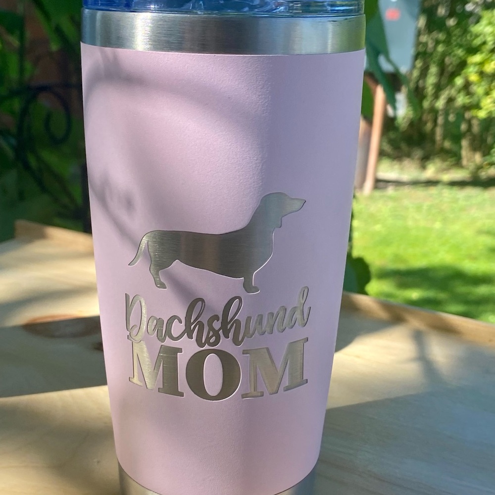 Dachshund Mom 20 ounce stainless steel Tumbler in pink